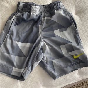 Boys Nike shorts 3t